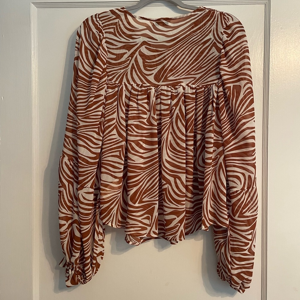 Giraffe-like print top - Picture 3 of 5
